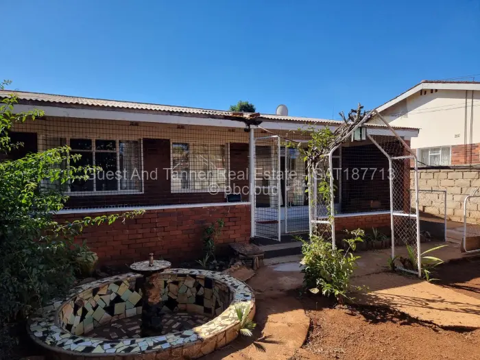 3 Bedroom House for Sale in Paddonhurst, Bulawayo