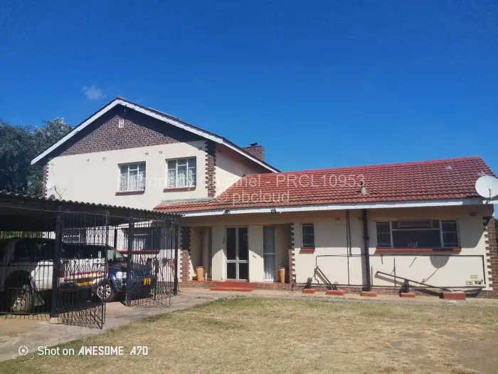 9 Bedroom House for Sale in Highlands, Harare