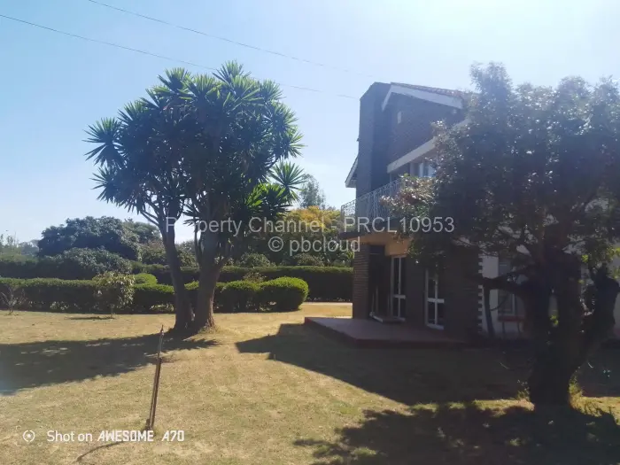 9 Bedroom House for Sale in Highlands, Harare