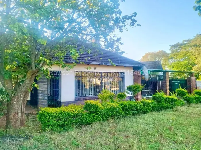4 Bedroom House for Sale in Matsheumhlope, Bulawayo