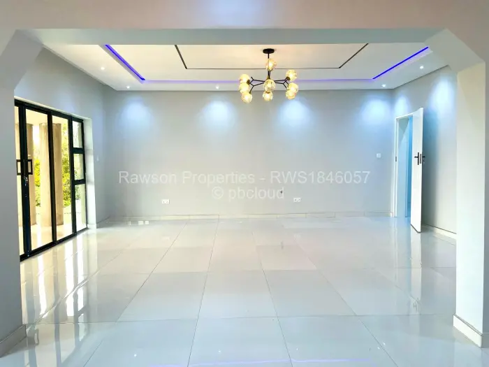 Flat/Apartment for Sale in Glen Lorne, Harare