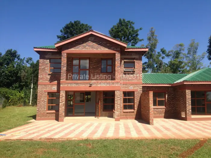 Townhouse/Cluster to Rent in Marlborough, Harare