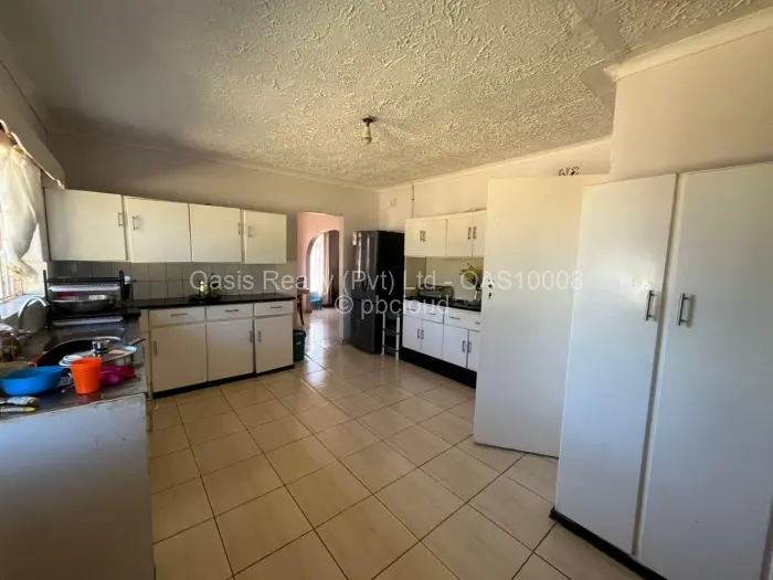 4 Bedroom House for Sale in Greystone Park, Harare