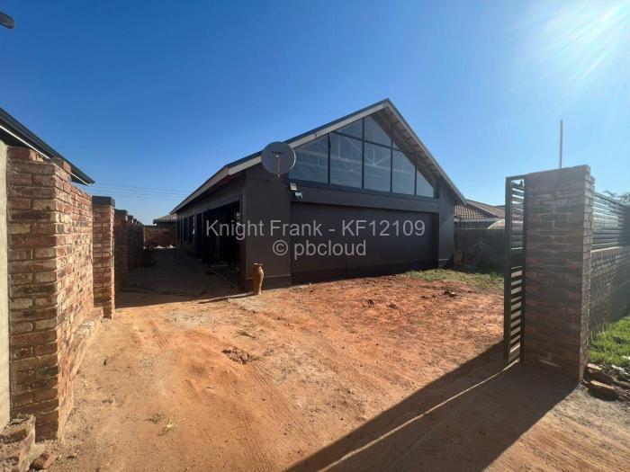 4 Bedroom House for Sale in Falcon Park, Harare