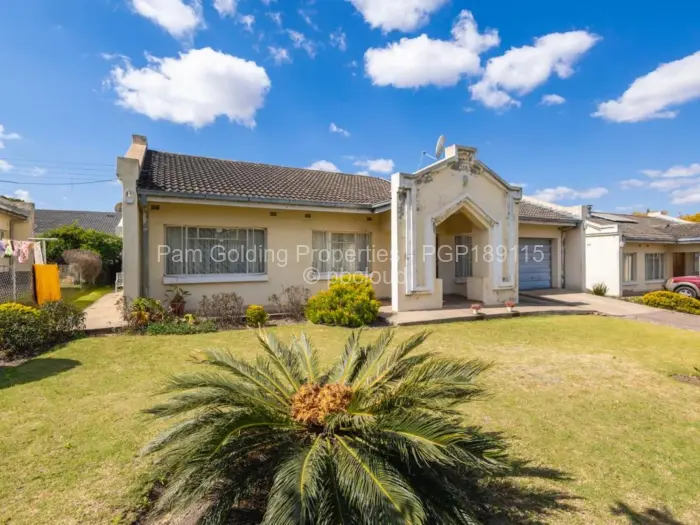 Townhouse/Complex/Cluster for Sale in Greendale, Harare