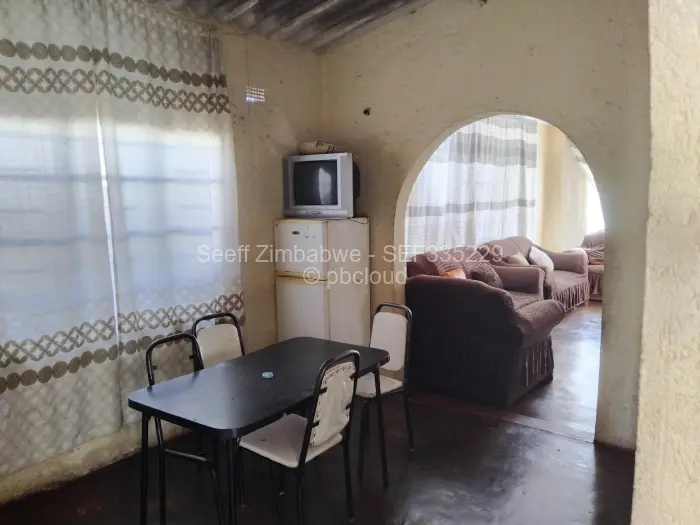 2 Bedroom House for Sale in Cowdray Park, Bulawayo