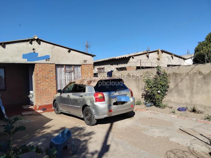2 Bedroom House for Sale in Cowdray Park, Bulawayo