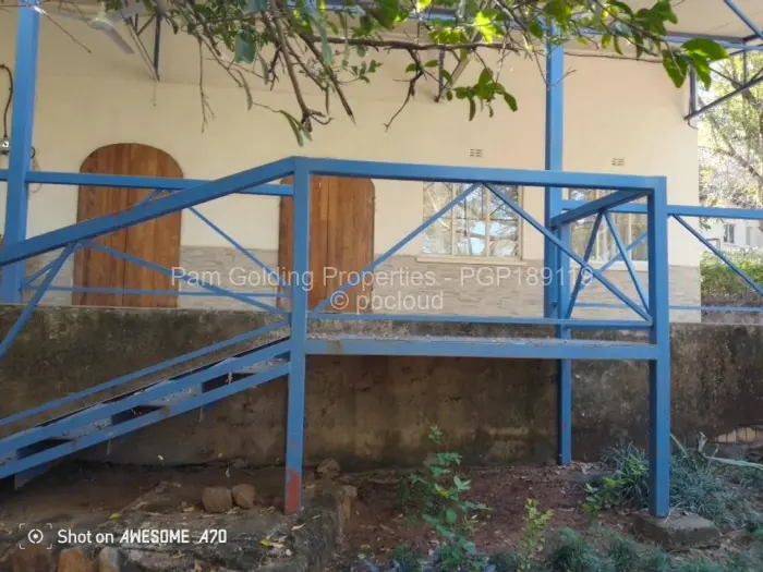 3 Bedroom House for Sale in Mlibizi, Kariba