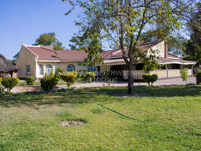 5 Bedroom House for Sale in Waterfalls, Harare