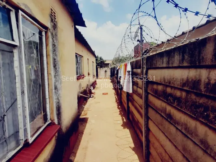 House for Sale in Kuwadzana, Harare