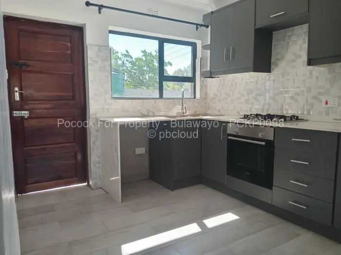 Townhouse/Cluster for Sale in Hillside Byo, Bulawayo