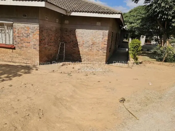 5 Bedroom House for Sale in Chinhoyi, Chinhoyi