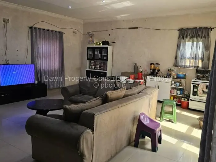 5 Bedroom House for Sale in Chinhoyi, Chinhoyi