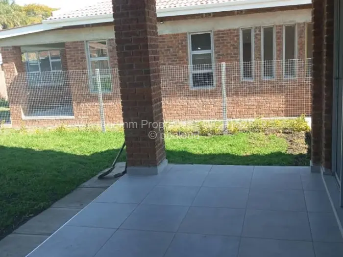 Townhouse/Cluster to Rent in Highlands, Harare