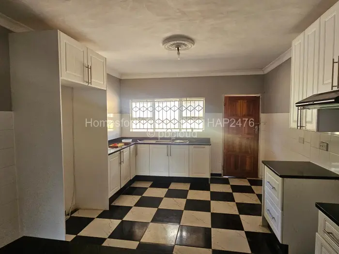 5 Bedroom House for Sale in Carrick Creagh Estate, Harare