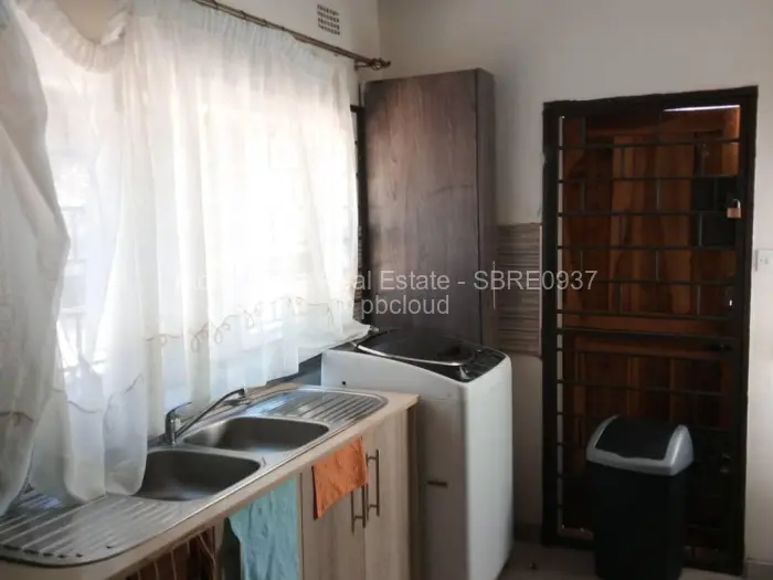 3 Bedroom House for Sale in Selbourne Park, Bulawayo