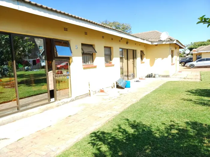 13 Bedroom House for Sale in Goodhope, Harare