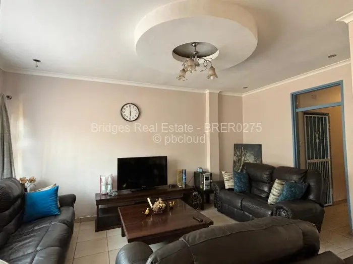 2 Bedroom House to Rent in Aspindale Park