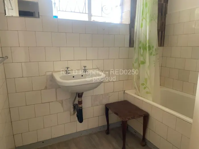 3 Bedroom House for Sale in Famona, Bulawayo