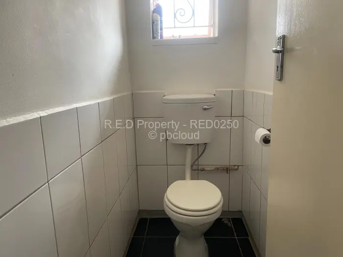 3 Bedroom House for Sale in Famona, Bulawayo