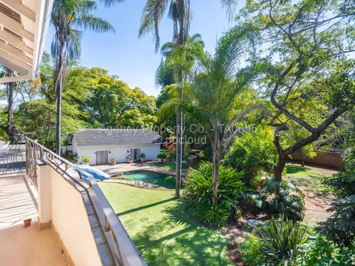6 Bedroom House for Sale in Highlands, Harare