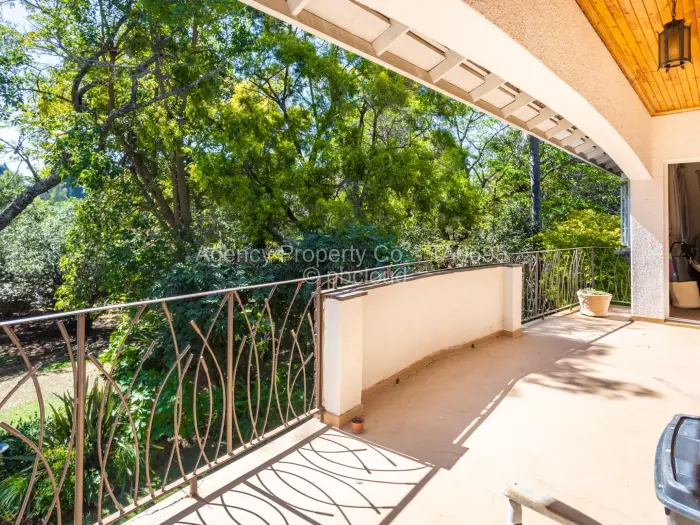 6 Bedroom House for Sale in Highlands, Harare