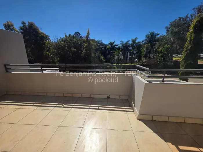 4 Bedroom House to Rent in Alexandra Park