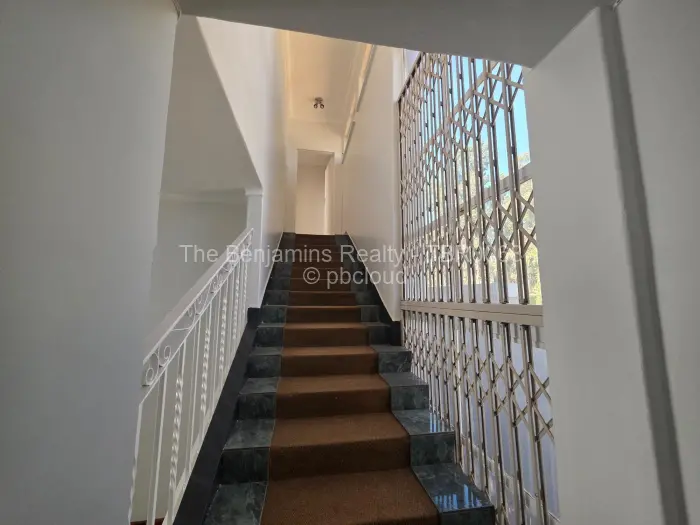 4 Bedroom House to Rent in Alexandra Park
