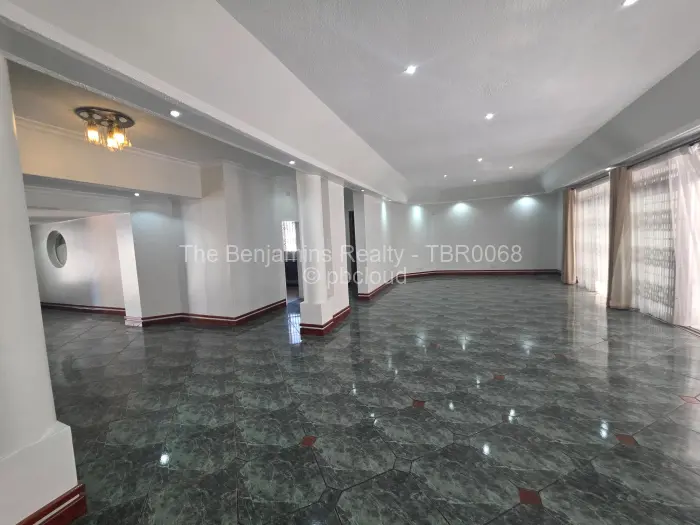 4 Bedroom House to Rent in Alexandra Park