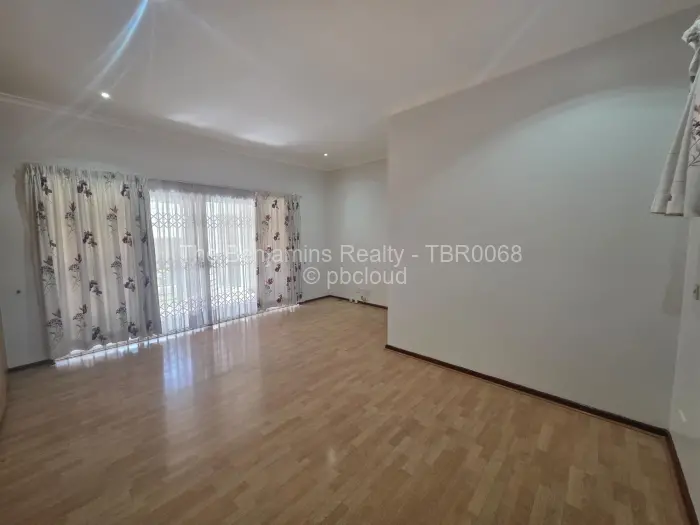 4 Bedroom House to Rent in Alexandra Park