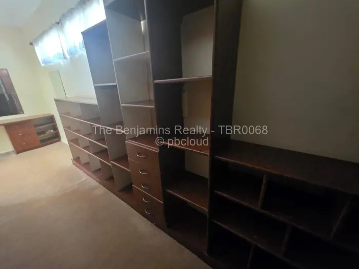 4 Bedroom House to Rent in Alexandra Park