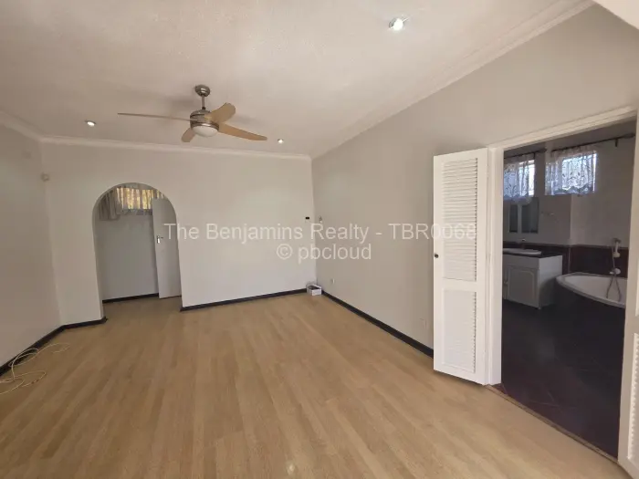 4 Bedroom House to Rent in Alexandra Park
