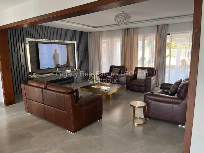 6 Bedroom House for Sale in Arlington, Harare