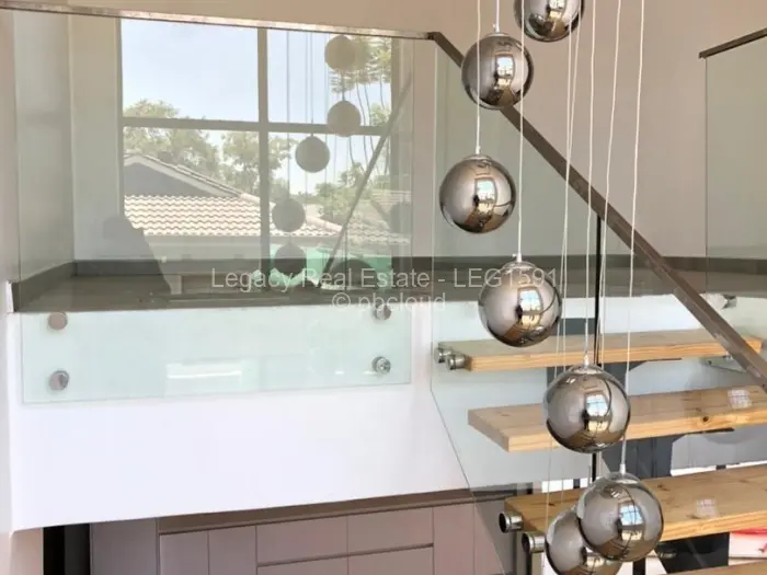 6 Bedroom House for Sale in Arlington, Harare