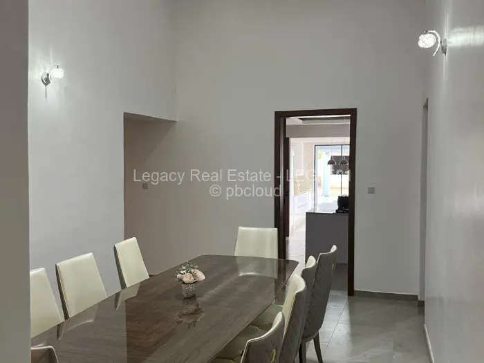 6 Bedroom House for Sale in Arlington, Harare