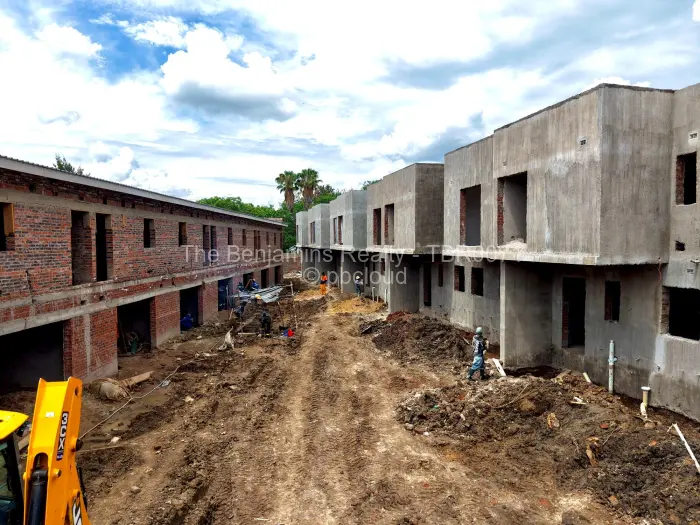 Townhouse/Cluster for Sale in Strathaven, Harare