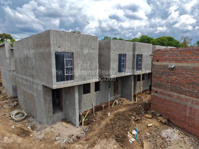 Townhouse/Cluster for Sale in Strathaven, Harare