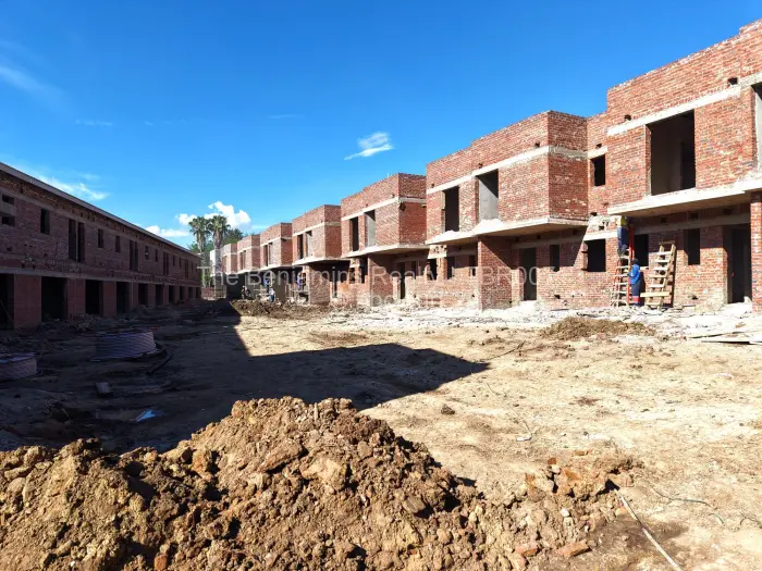 Townhouse/Cluster for Sale in Strathaven, Harare