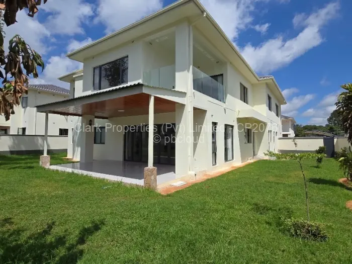 Townhouse/Cluster for Sale in Pomona, Harare