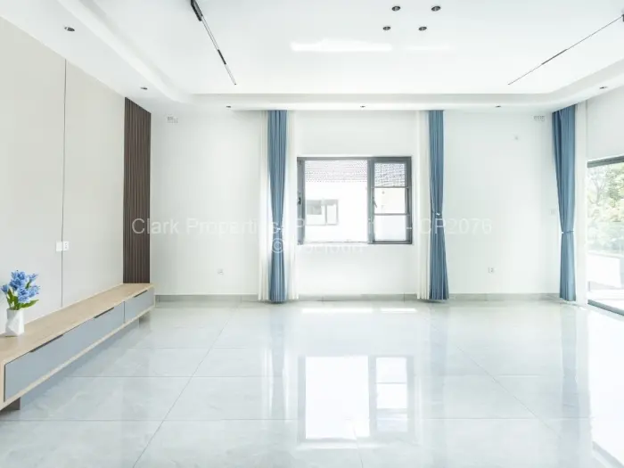 Townhouse/Cluster for Sale in Pomona, Harare