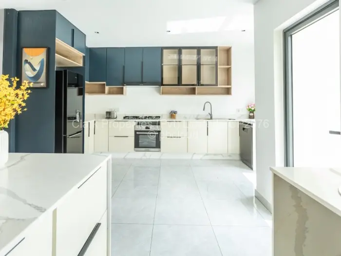 Townhouse/Cluster for Sale in Pomona, Harare