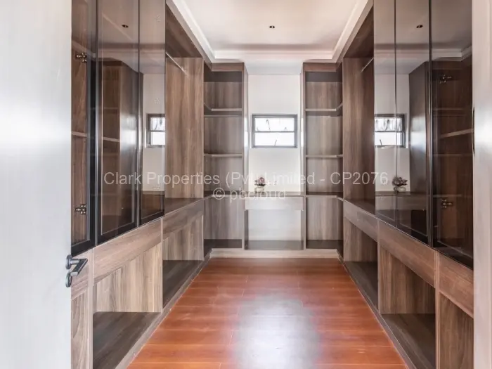 Townhouse/Cluster for Sale in Pomona, Harare