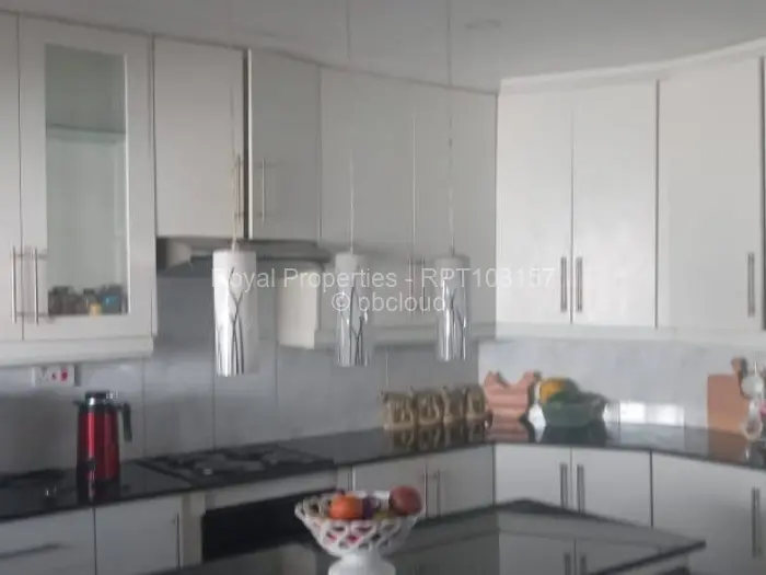 3 Bedroom House to Rent in Crowhill Views, Harare