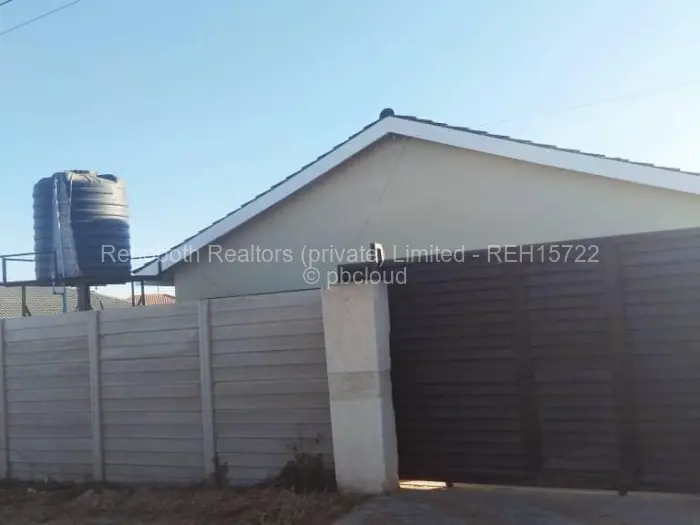 4 Bedroom House to Rent in Springvale, Ruwa