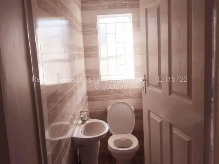 4 Bedroom House to Rent in Springvale, Ruwa