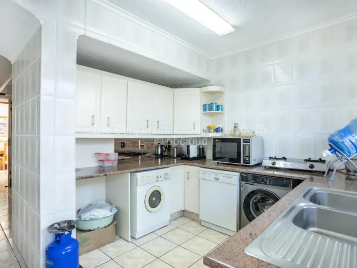 Townhouse/Cluster for Sale in Newlands, Harare