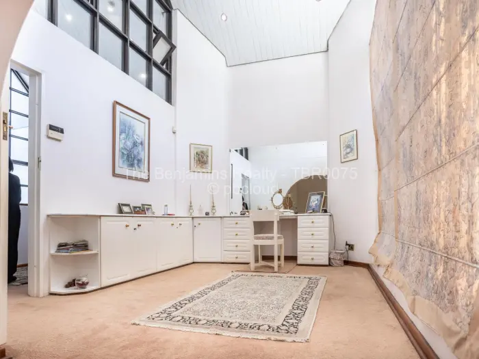 Townhouse/Cluster for Sale in Newlands, Harare