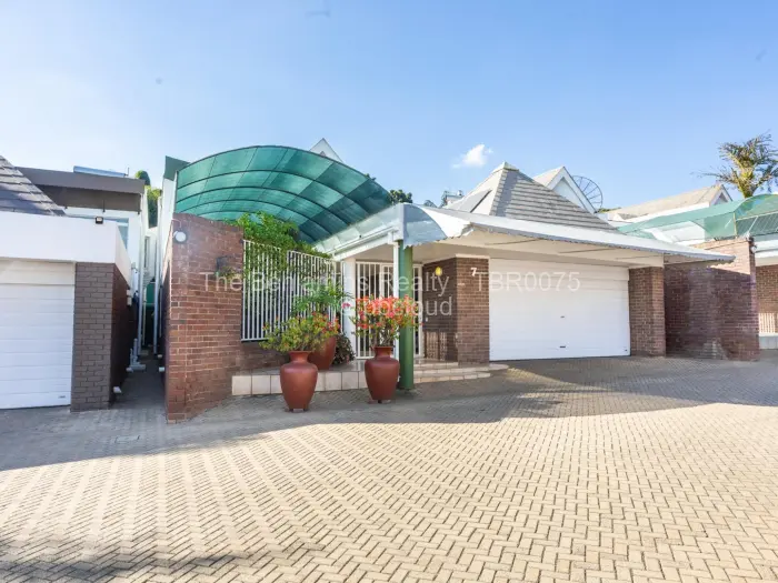 Townhouse/Cluster for Sale in Newlands, Harare