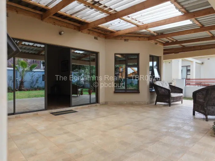 Townhouse/Complex/Cluster for Sale in Hogerty Hill, Harare