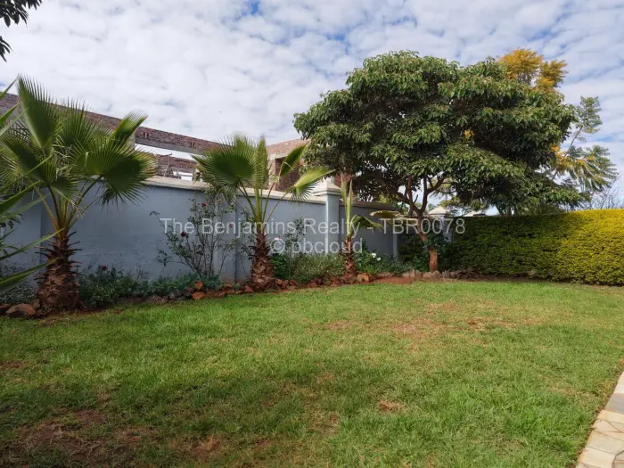 Townhouse/Complex/Cluster for Sale in Hogerty Hill, Harare